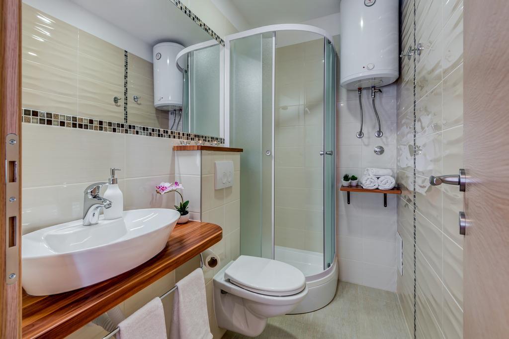 Room&Studio Apartment Just Enjoy Split Exterior foto
